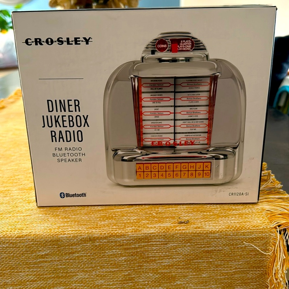 Crosley Diner Juke Box Bluetooth